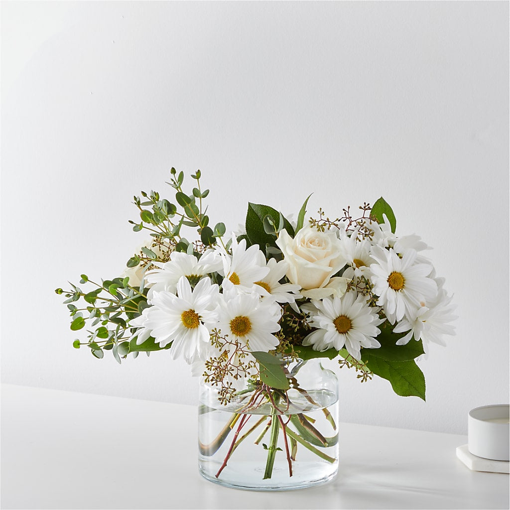 Fresh Linen Bouquet – Tinys Flowers, Lansing IL