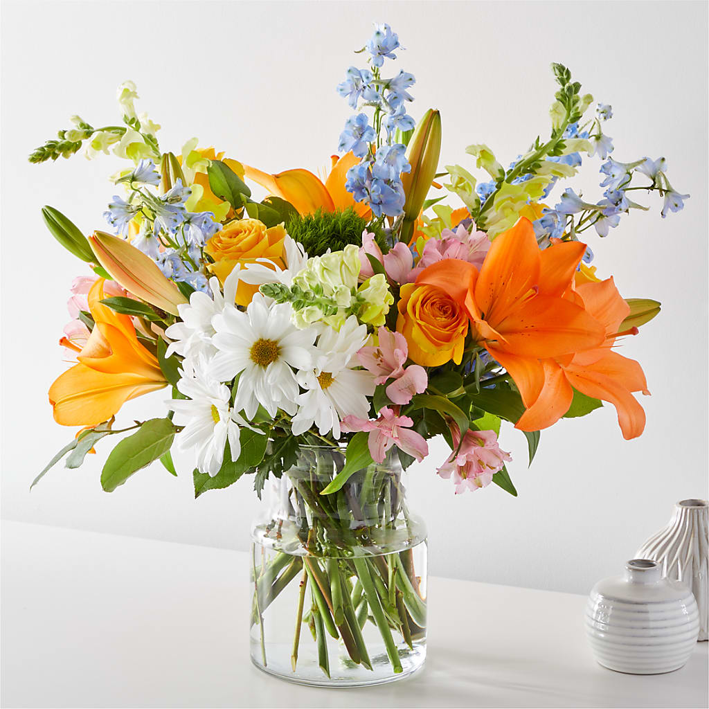 Sun Salutation Bouquet – Tinys Flowers, Lansing IL