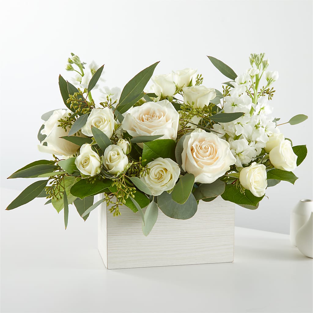 Fresh Linen Box Bouquet – Tinys Flowers, Lansing IL