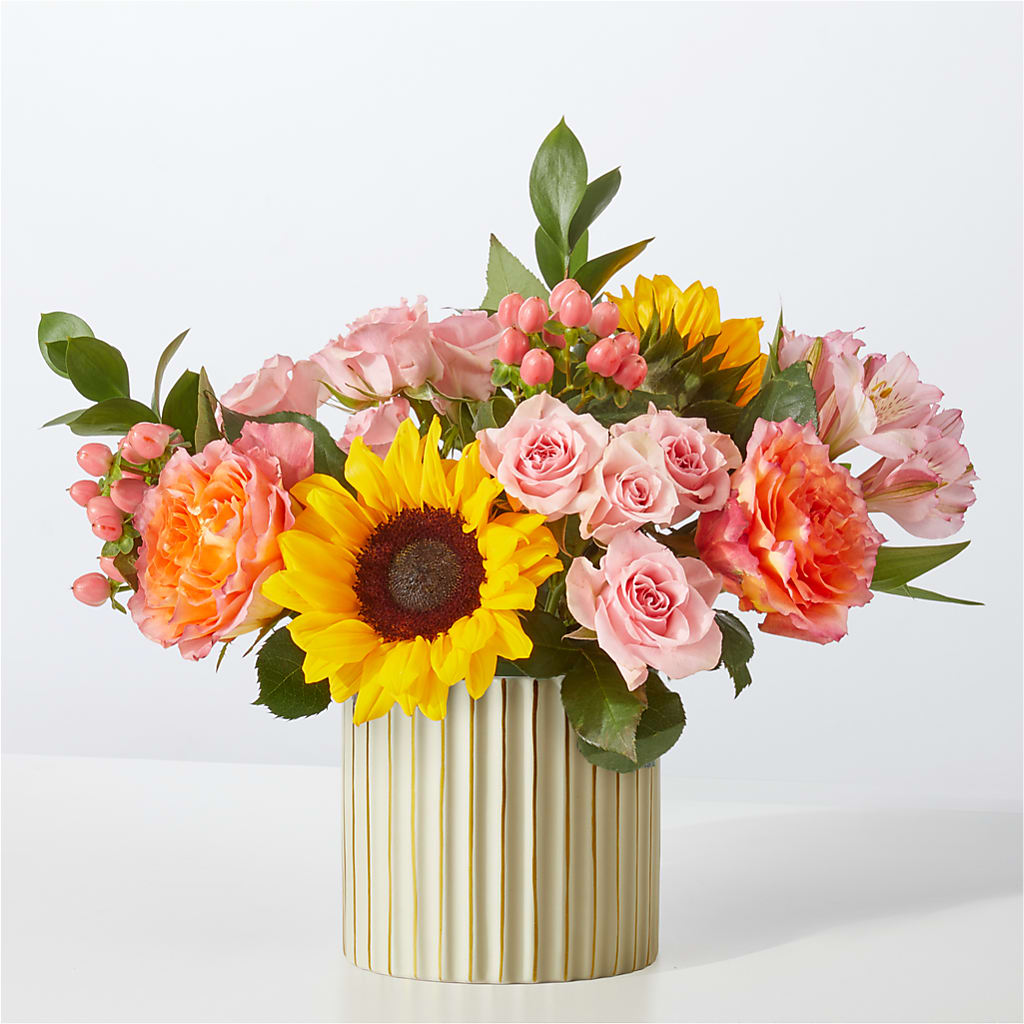 Sun's Out Bouquet – Tinys Flowers, Lansing IL