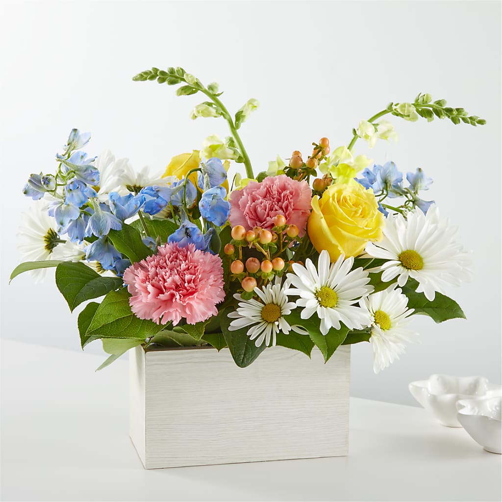 Sun Salutation Box Bouquet – Tinys Flowers, Lansing IL