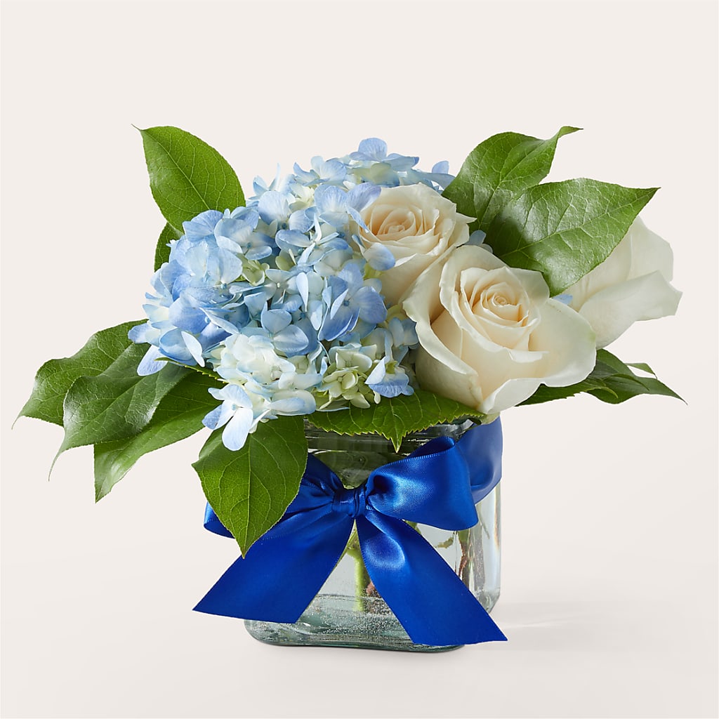 Sky Blue Delight Bouquet – Tinys Flowers, Lansing IL