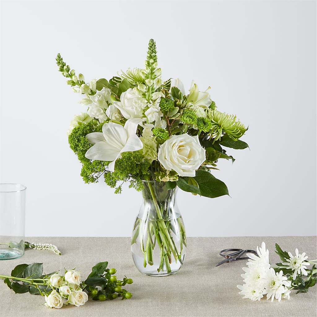 Irish Garden - A Florist Original – Tinys Flowers, Lansing IL
