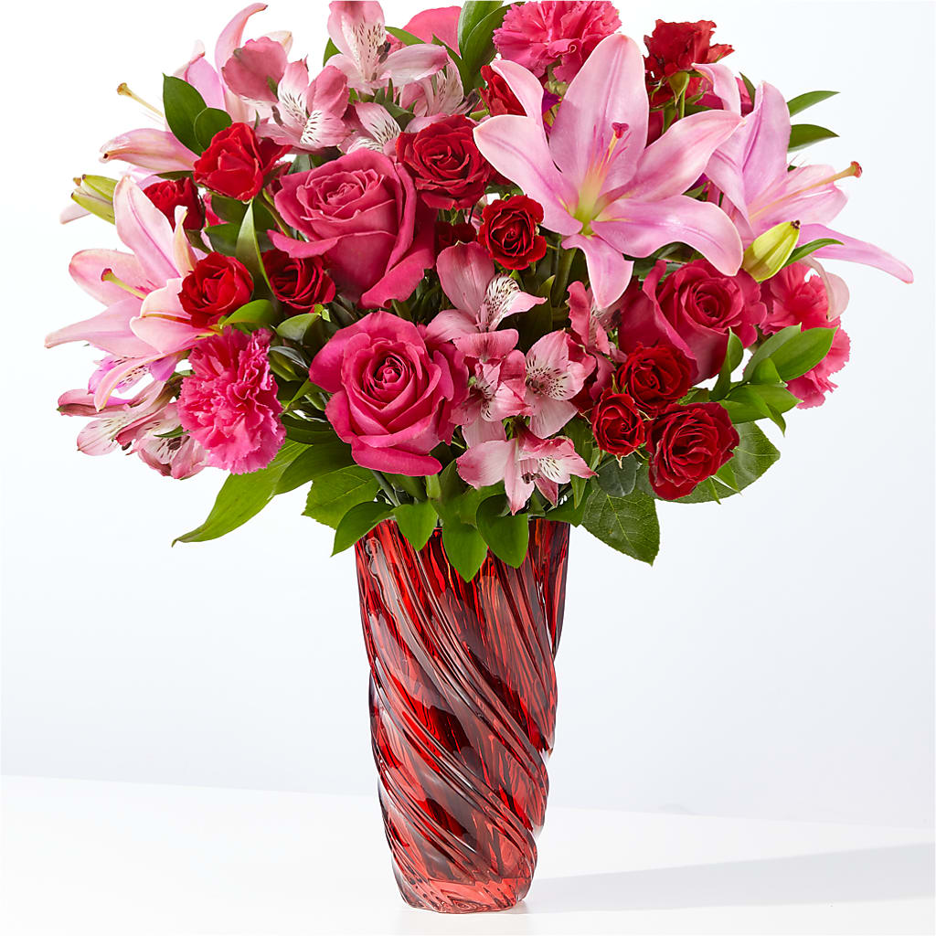 In Love Bouquet with Luxe Swirl Vase – Tinys Flowers, Lansing IL
