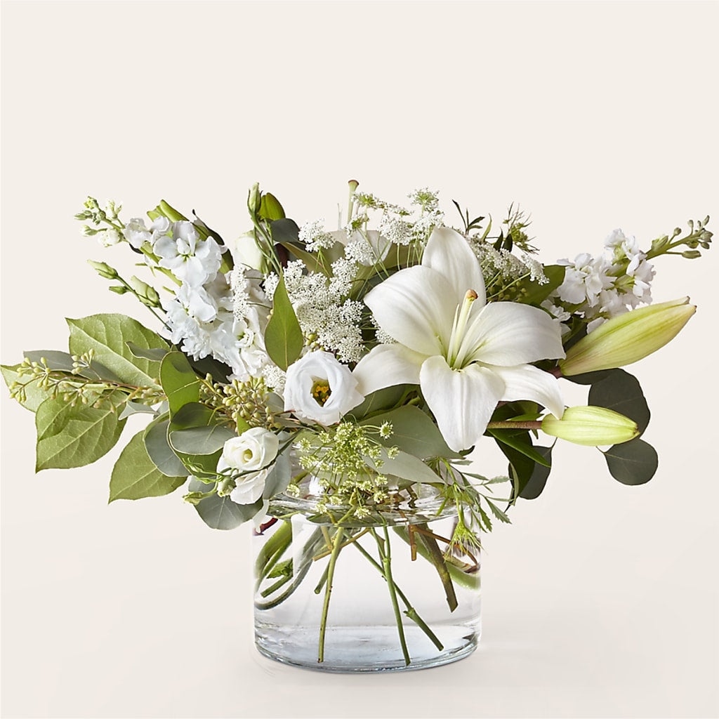 Alluring Elegance Bouquet – Tinys Flowers, Lansing IL