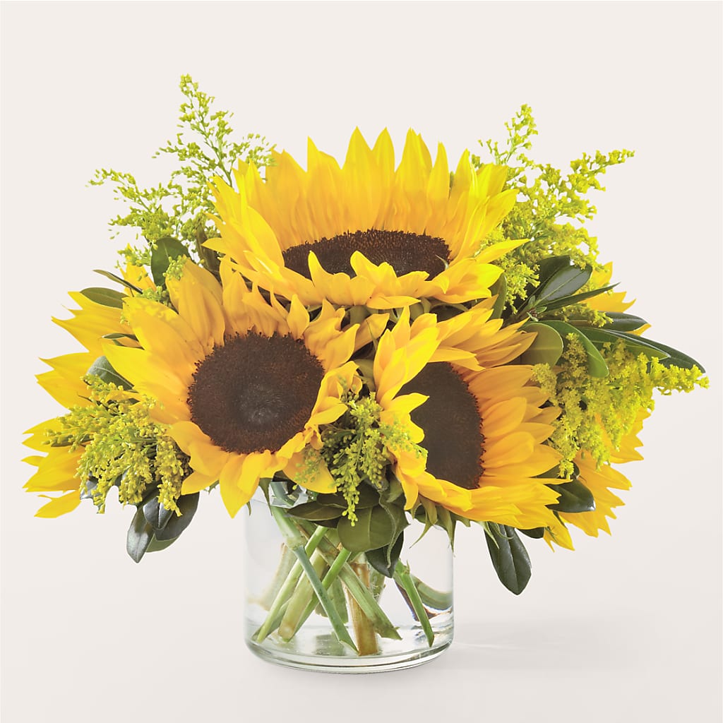 Beaming Sunflower Bouquet – Tinys Flowers, Lansing IL