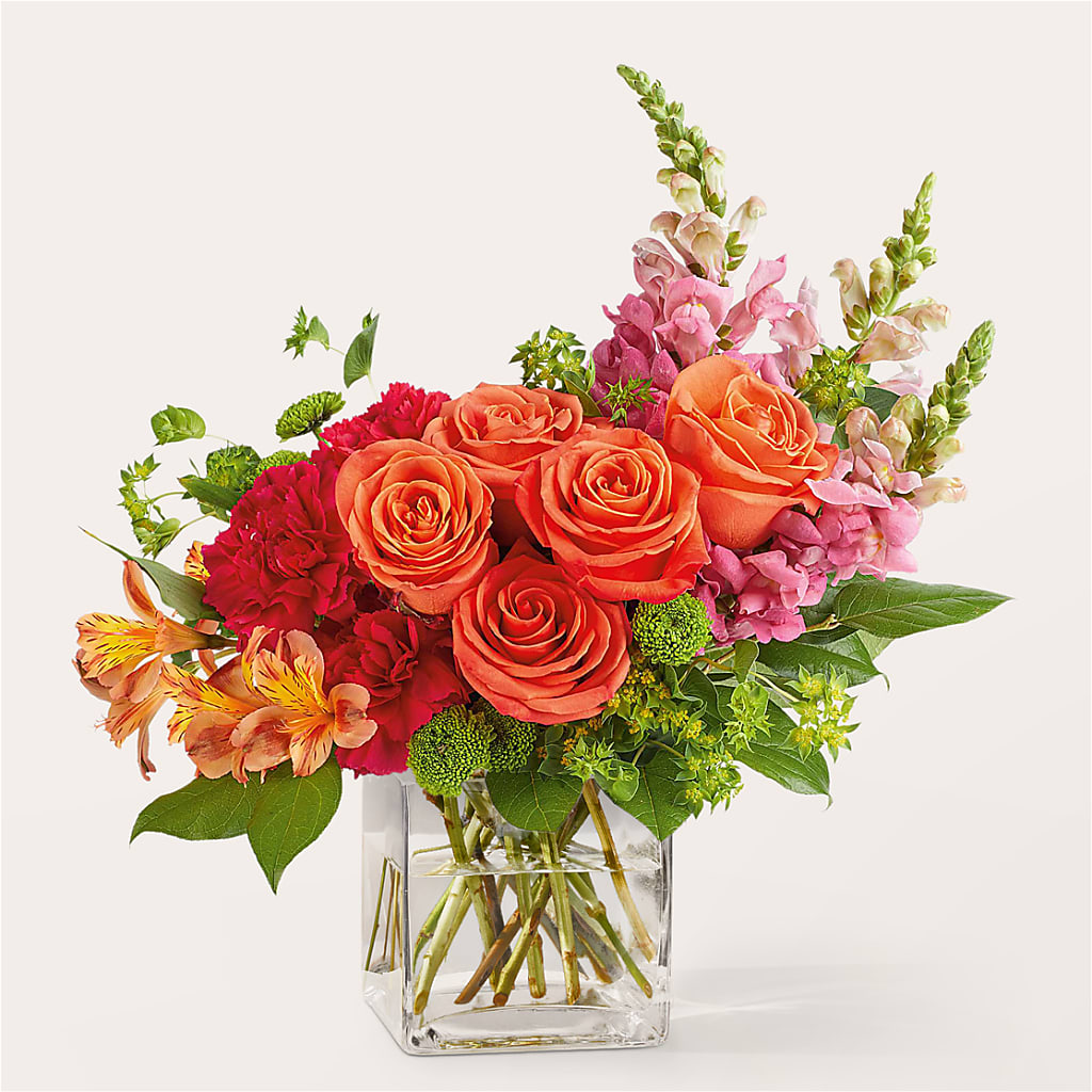 Cosmopolitan Bouquet – Tinys Flowers, Lansing IL