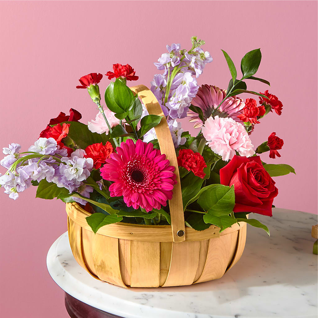 Pink Picnic Basket – Tinys Flowers, Lansing IL