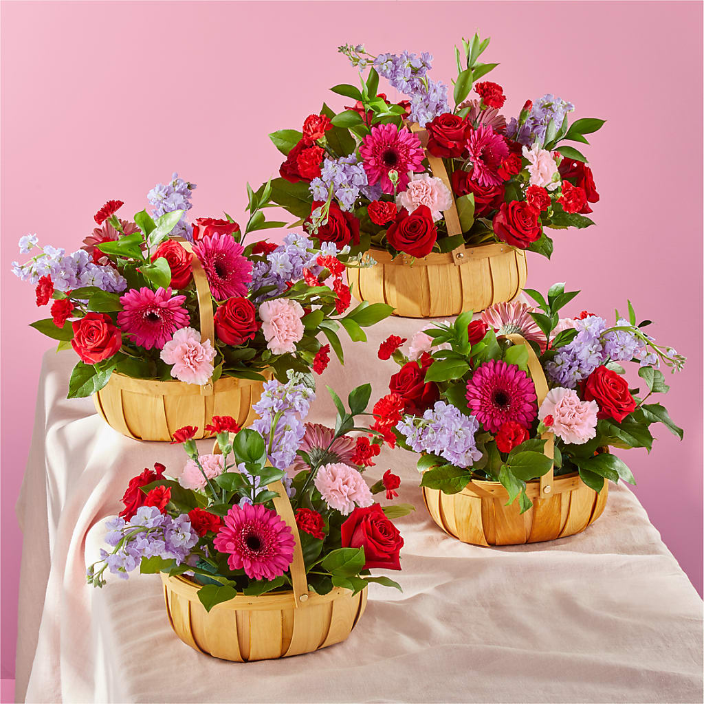 Pink Picnic Basket – Tinys Flowers, Lansing IL