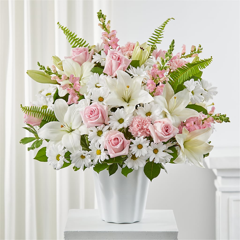 Soft Touch Tabletop Basket – Tinys Flowers, Lansing IL