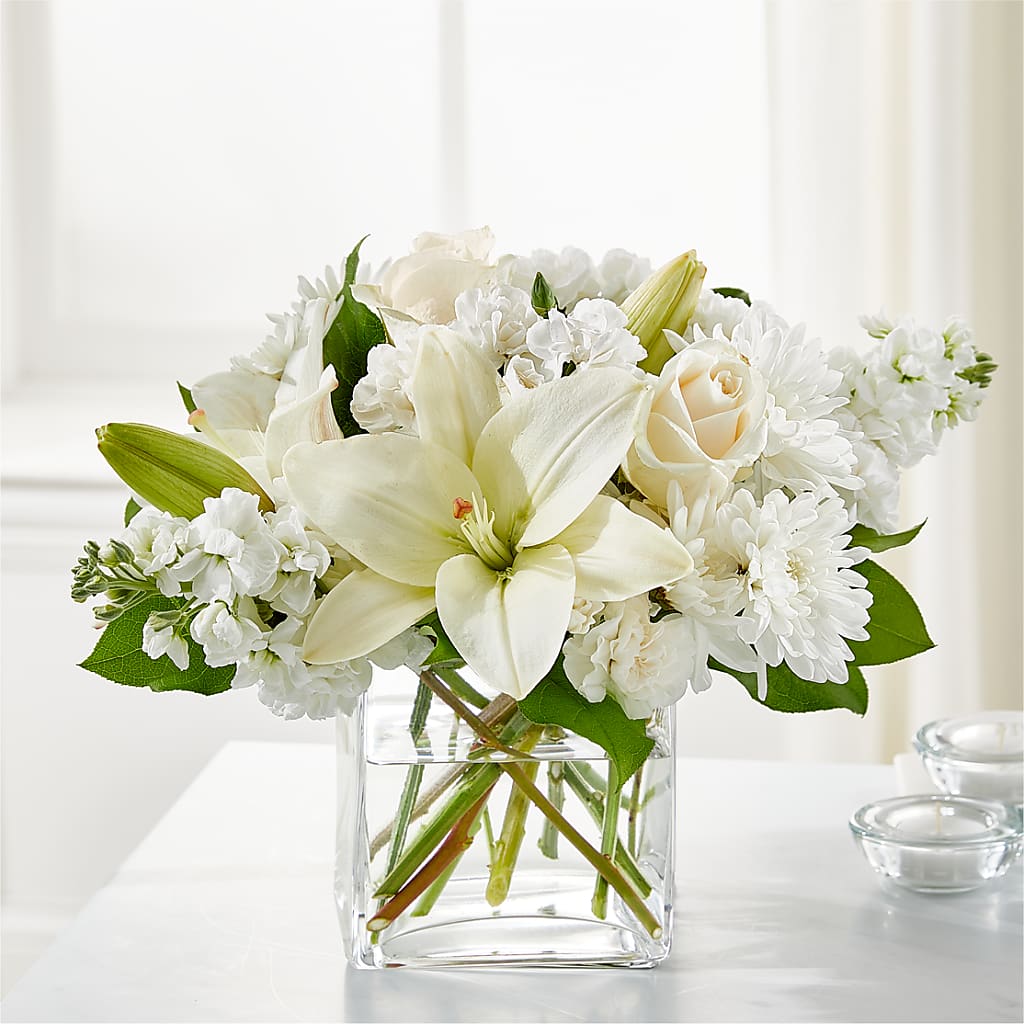 Gentle Breeze Bouquet – Tinys Flowers, Lansing IL