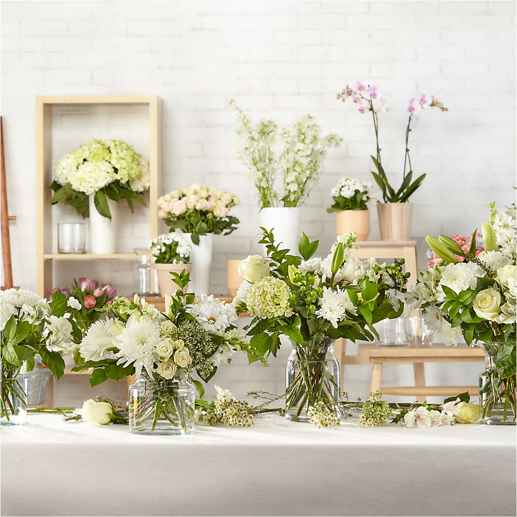 Classic Ivory – A Florist Original – Tinys Flowers, Lansing IL