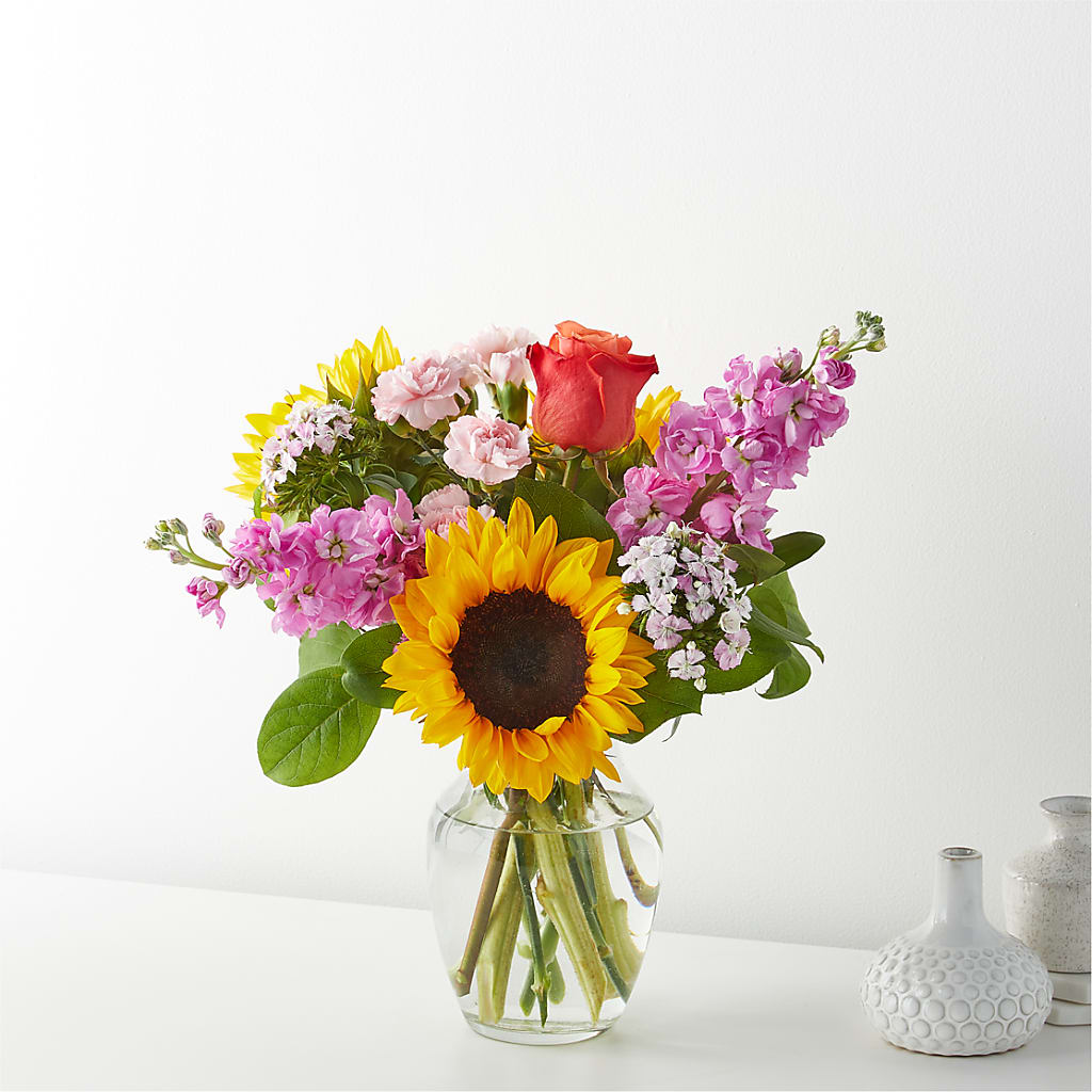 Yellow Brick Road Bouquet – Tinys Flowers, Lansing IL