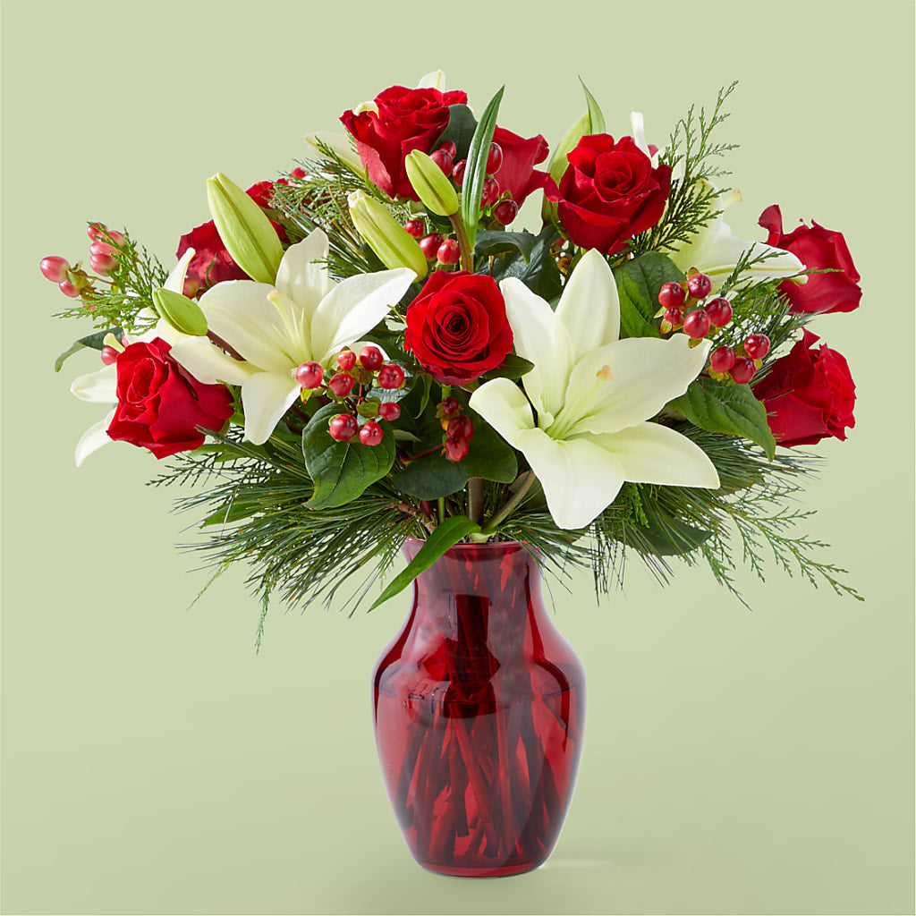 Evergreen Delight Bouquet – Tinys Flowers, Lansing IL