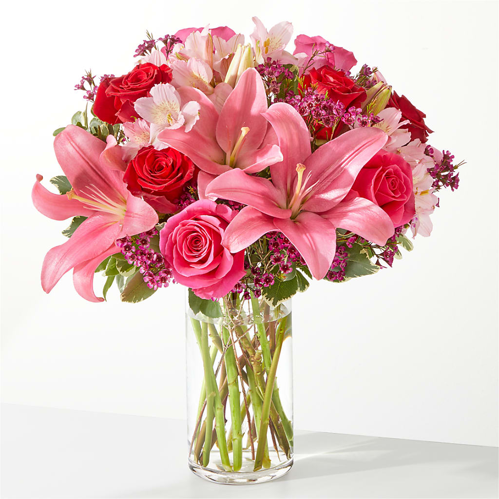 Lucky in Love Bouquet – Tinys Flowers, Lansing IL