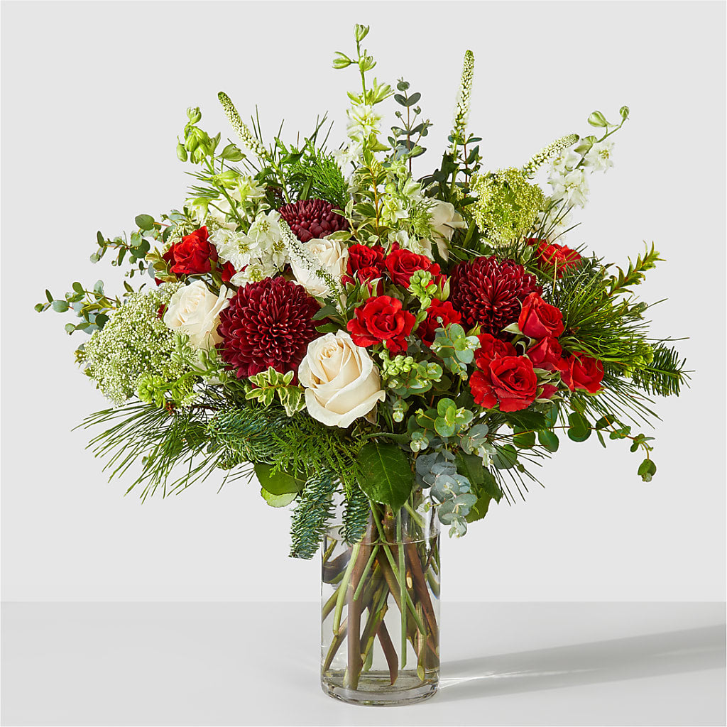 Favorite Traditions Bouquet – Tinys Flowers, Lansing IL
