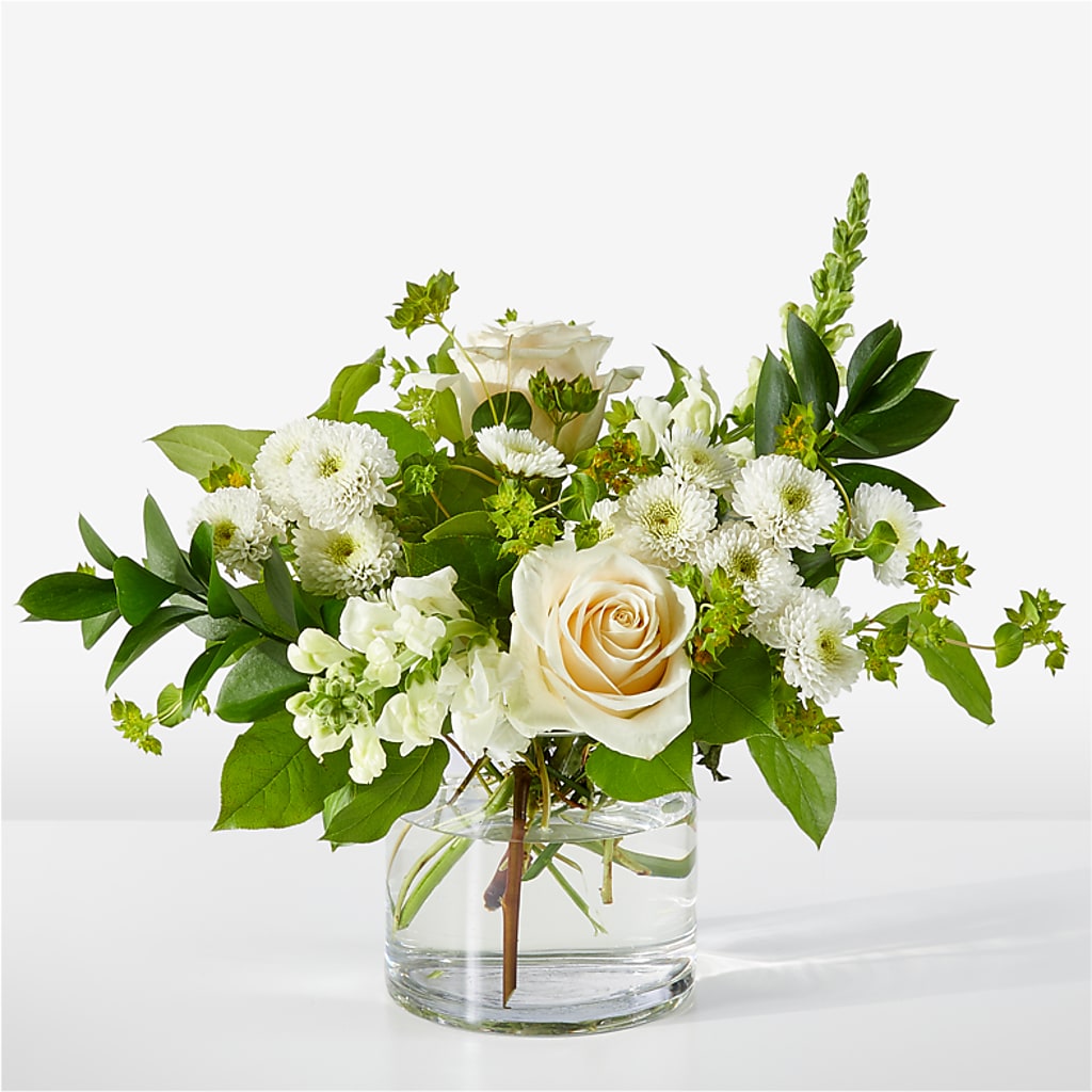 Hint of Vanilla Bouquet – Tinys Flowers, Lansing IL