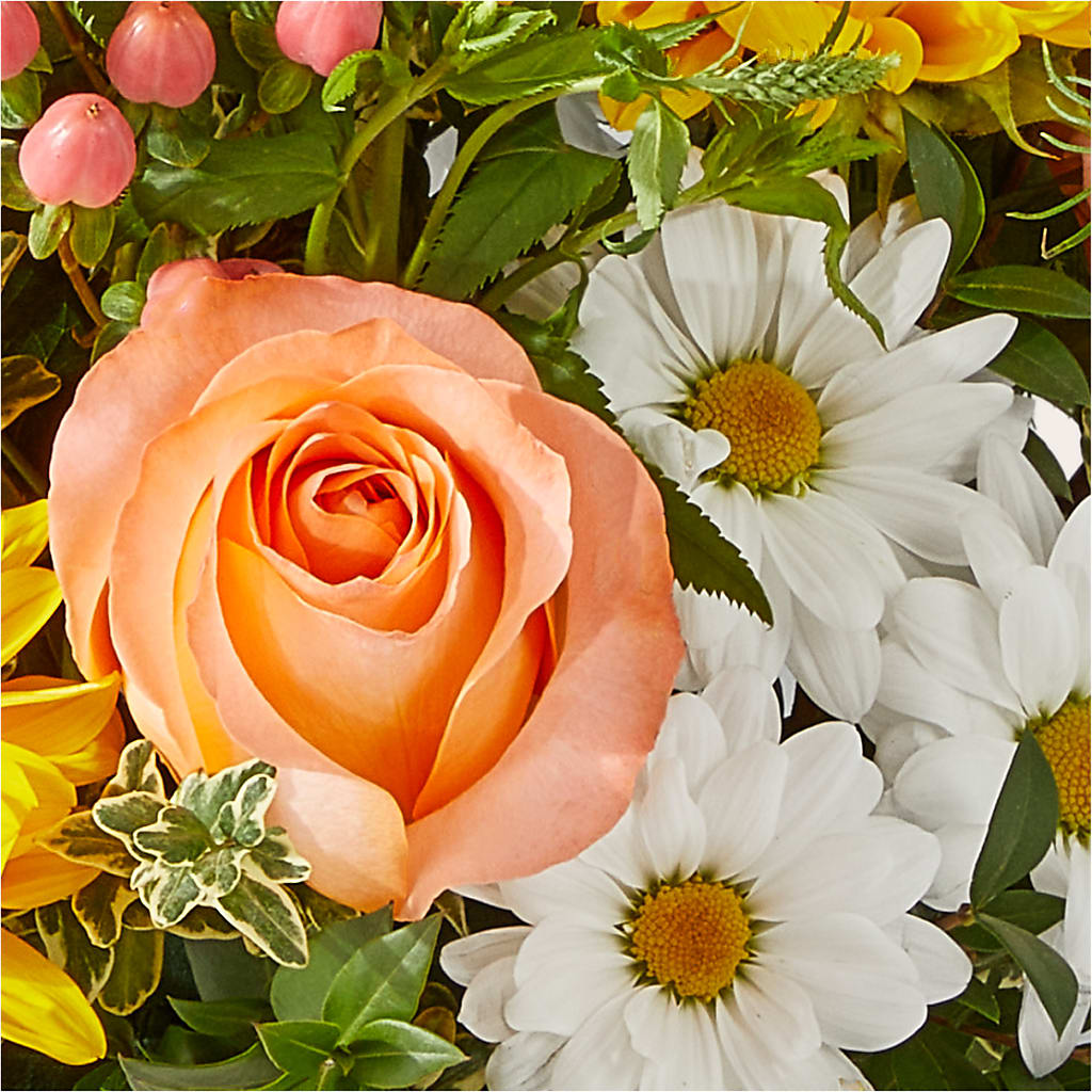 The Good Life Bouquet –  Tinys Flowers, Lansing IL