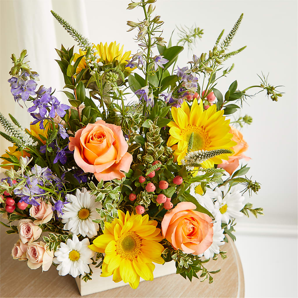 The Good Life Bouquet –  Tinys Flowers, Lansing IL