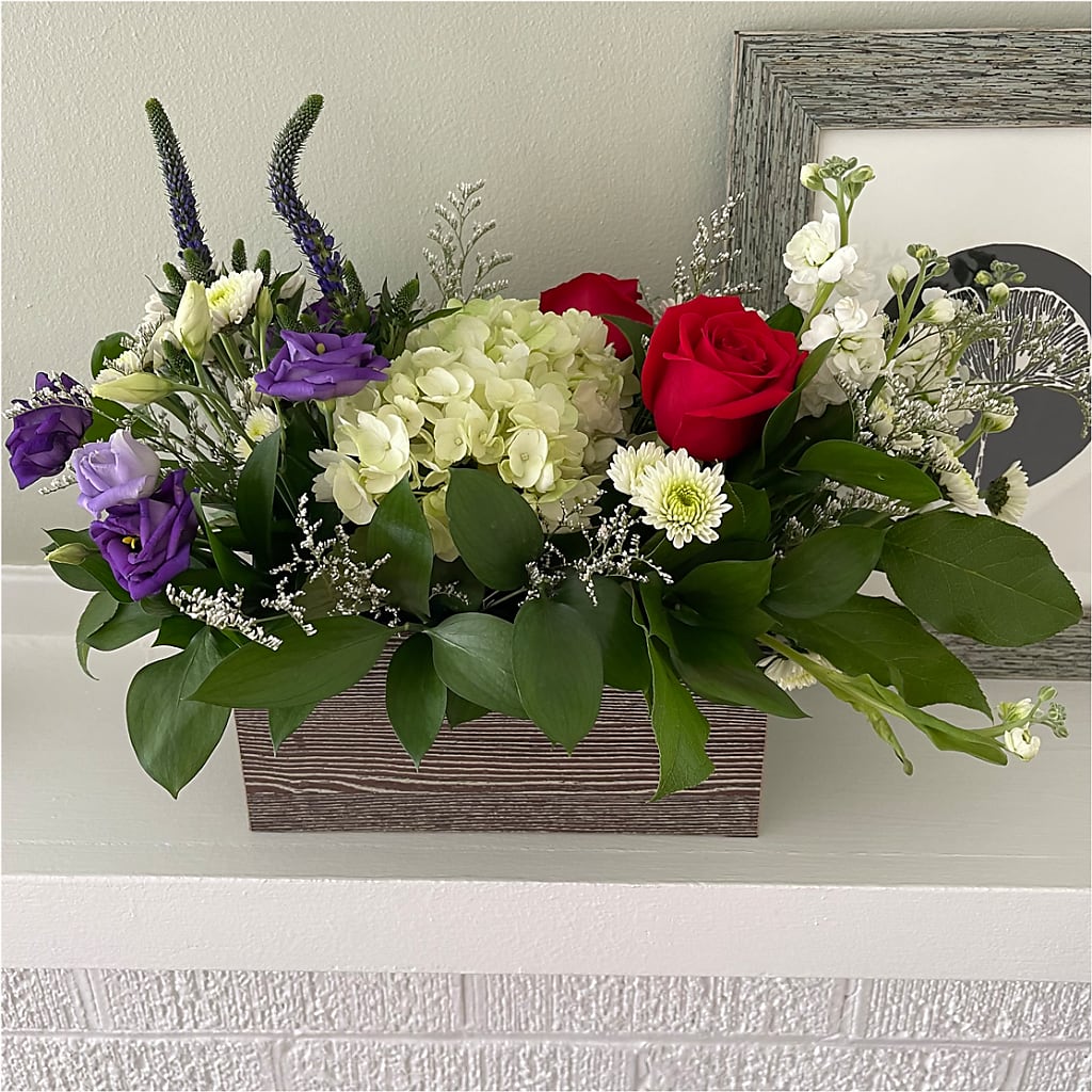 Sweet Magnolia Bouquet –  Tinys Flowers, Lansing IL