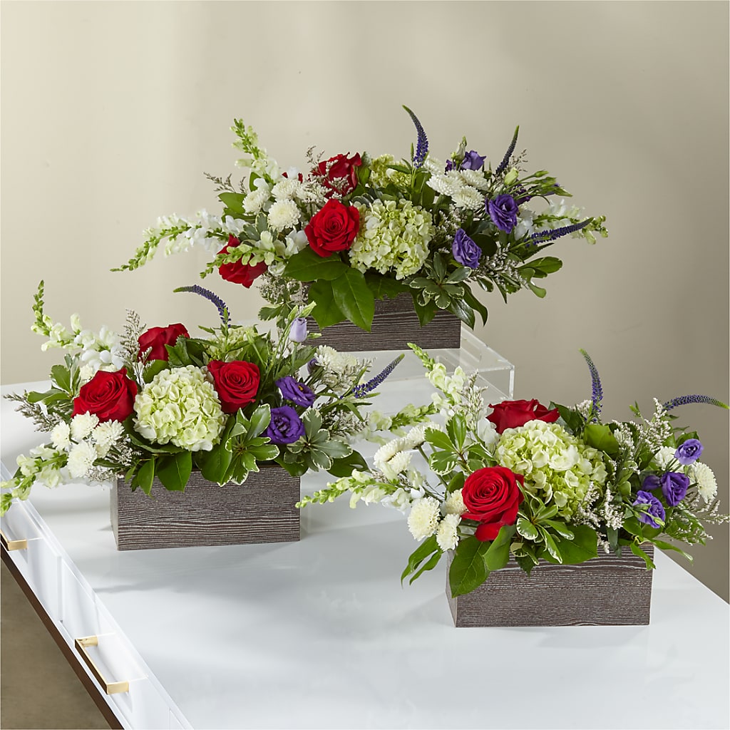 Sweet Magnolia Bouquet –  Tinys Flowers, Lansing IL