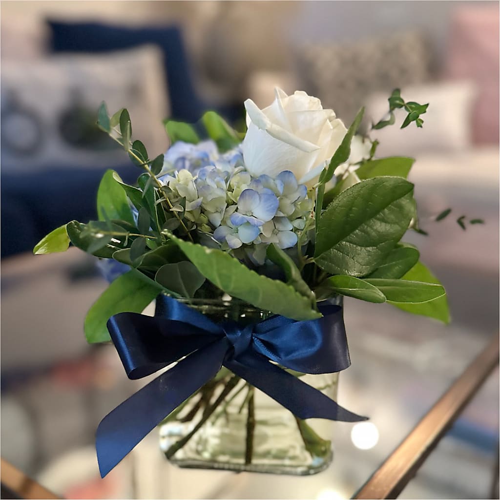 Sky Blue Delight Bouquet –  Tinys Flowers, Lansing IL