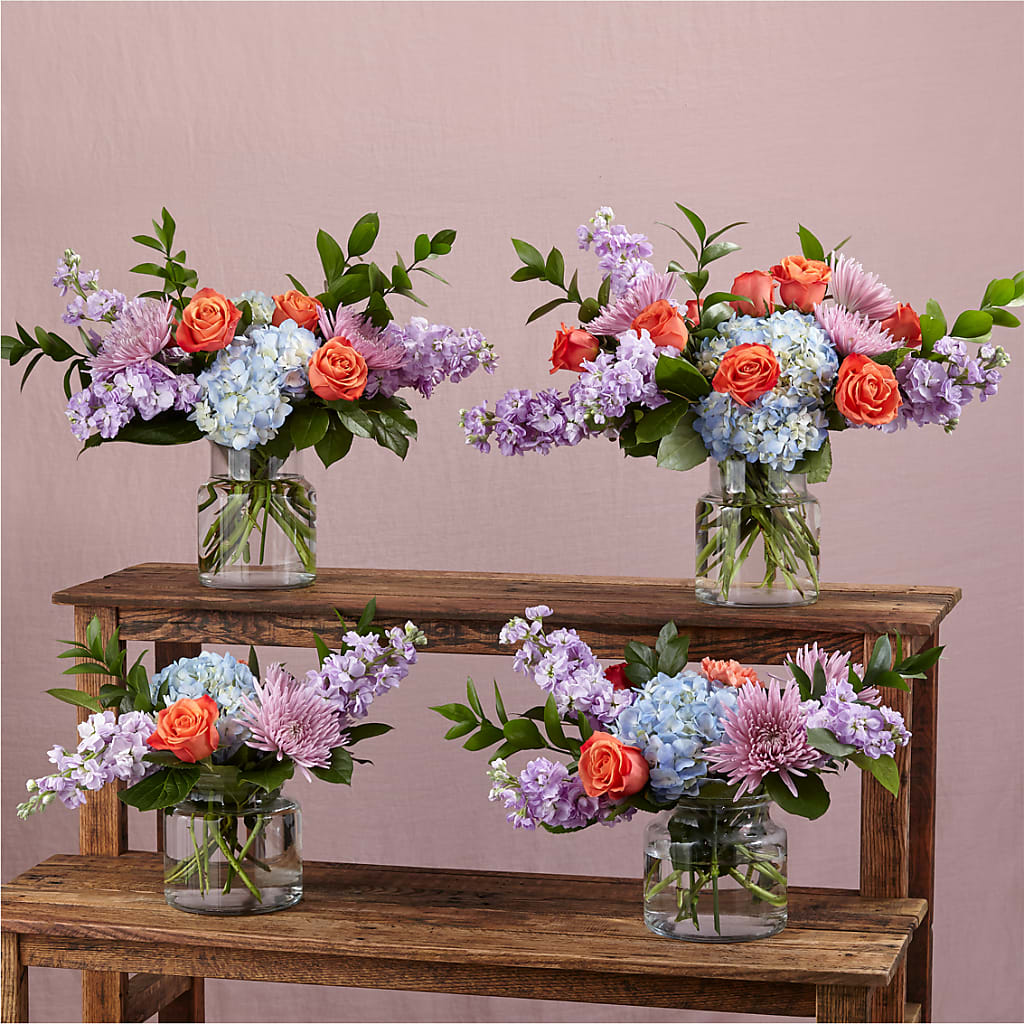 Be Mine Bouquet –  Tinys Flowers, Lansing IL
