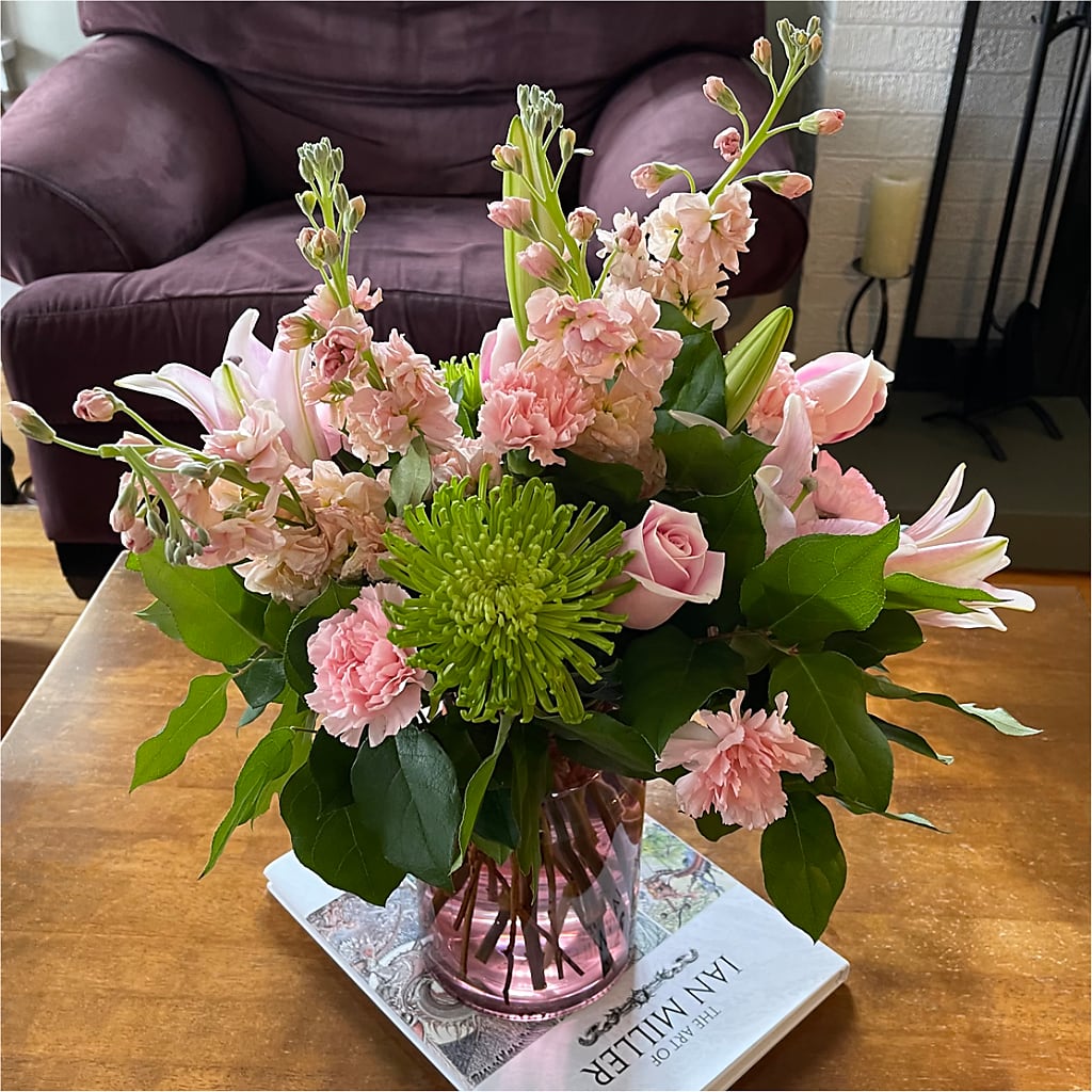 Pretty in Pink Bouquet –  Tinys Flowers, Lansing IL