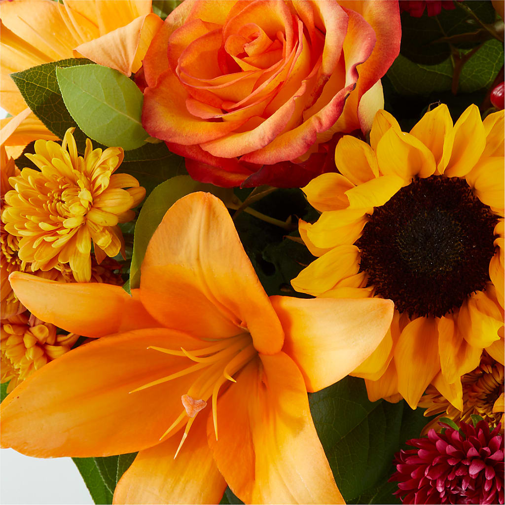 Grateful Centerpiece –  Tinys Flowers, Lansing IL