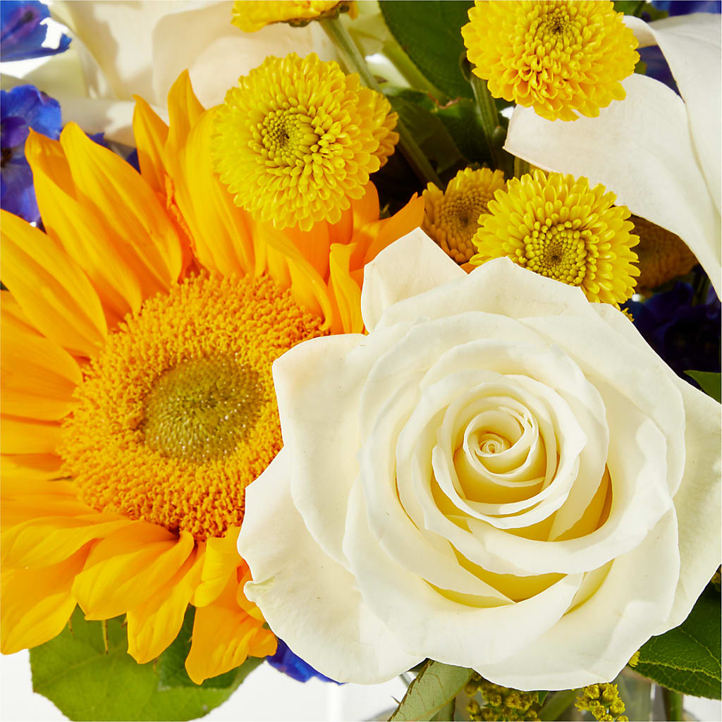 Stargazing Bouquet –  Tinys Flowers, Lansing IL