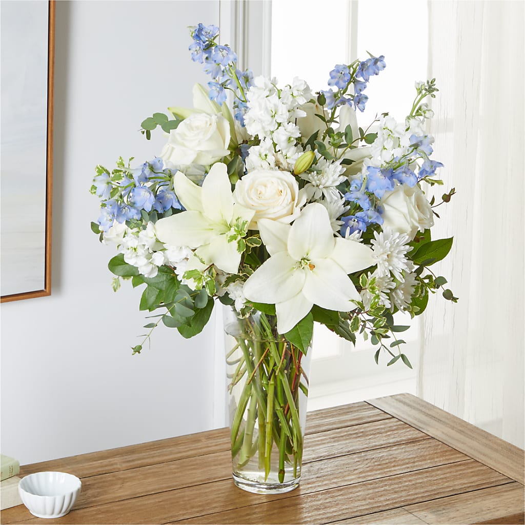 Peace of Mind Bouquet –  Tinys Flowers, Lansing IL