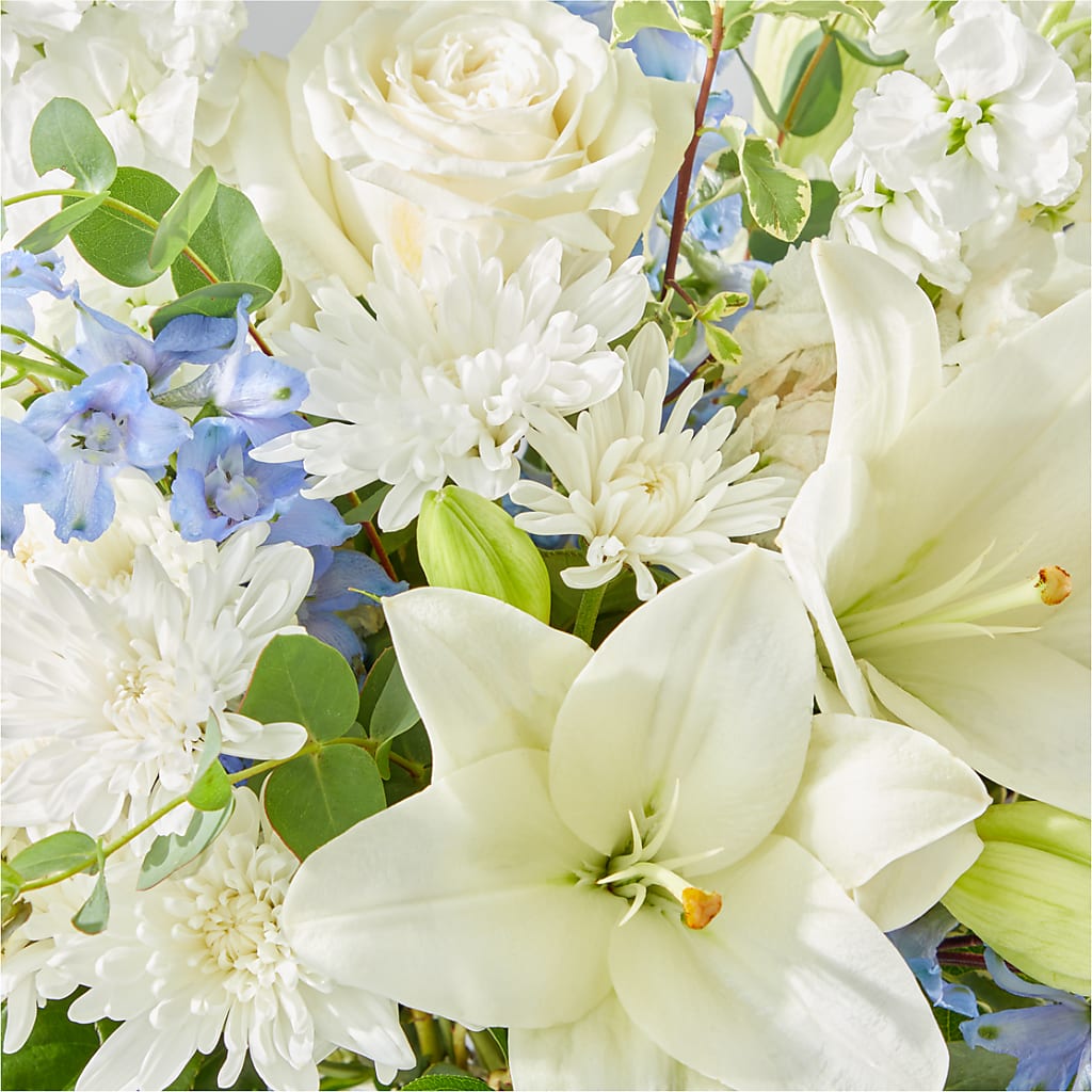 Peace of Mind Bouquet –  Tinys Flowers, Lansing IL