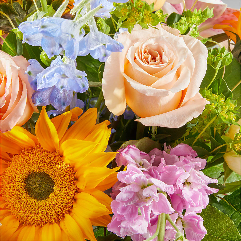 Dreamy Meadows Bouquet –  Tinys Flowers, Lansing IL