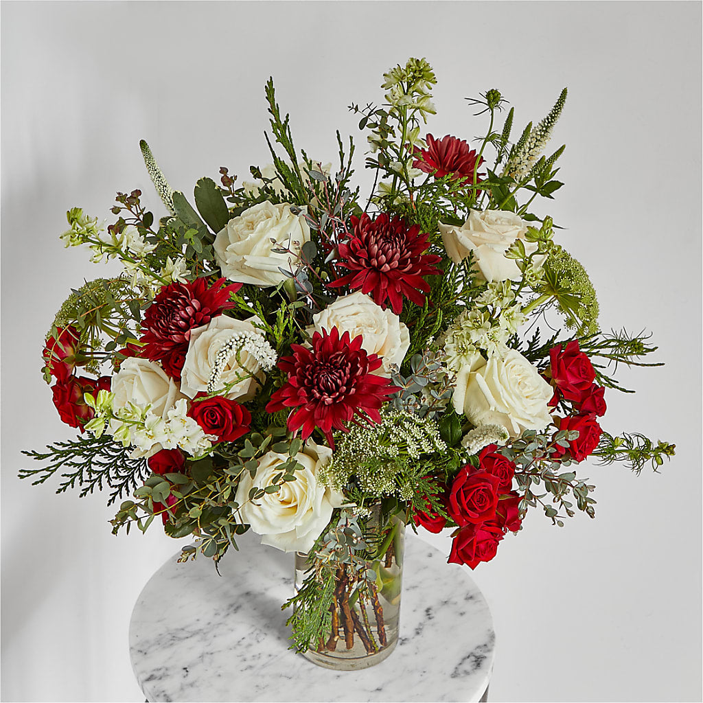 Favorite Traditions Bouquet –  Tinys Flowers, Lansing IL