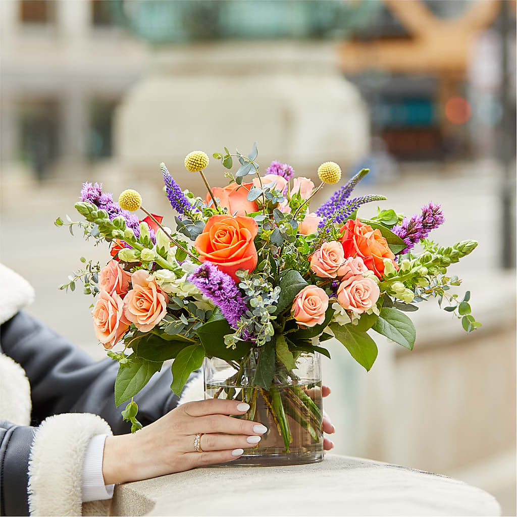 The Standout Bouquet –  Tinys Flowers, Lansing IL