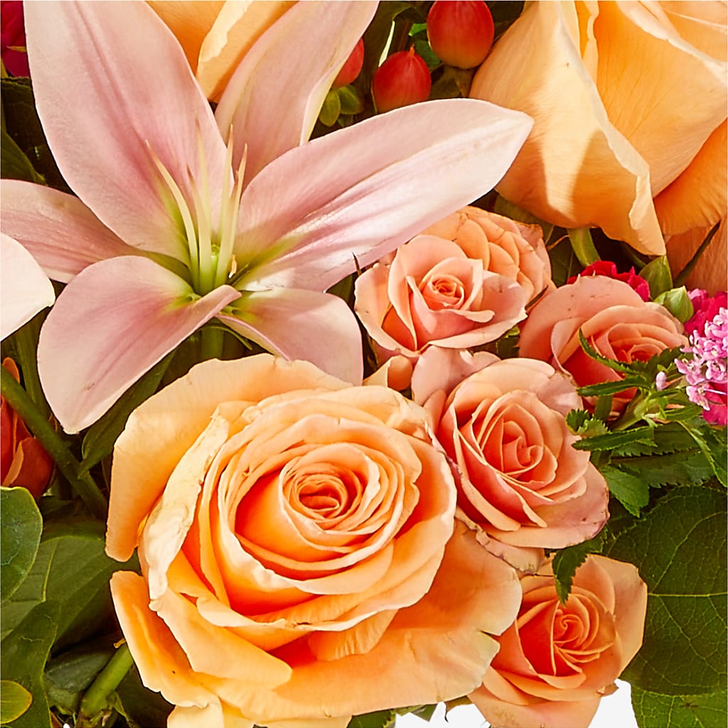 Bisous Bouquet –  Tinys Flowers, Lansing IL