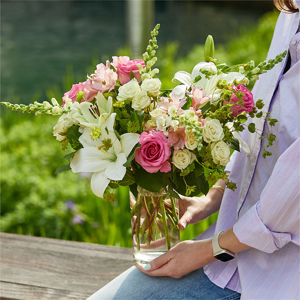 Fondly Bouquet –  Tinys Flowers, Lansing IL