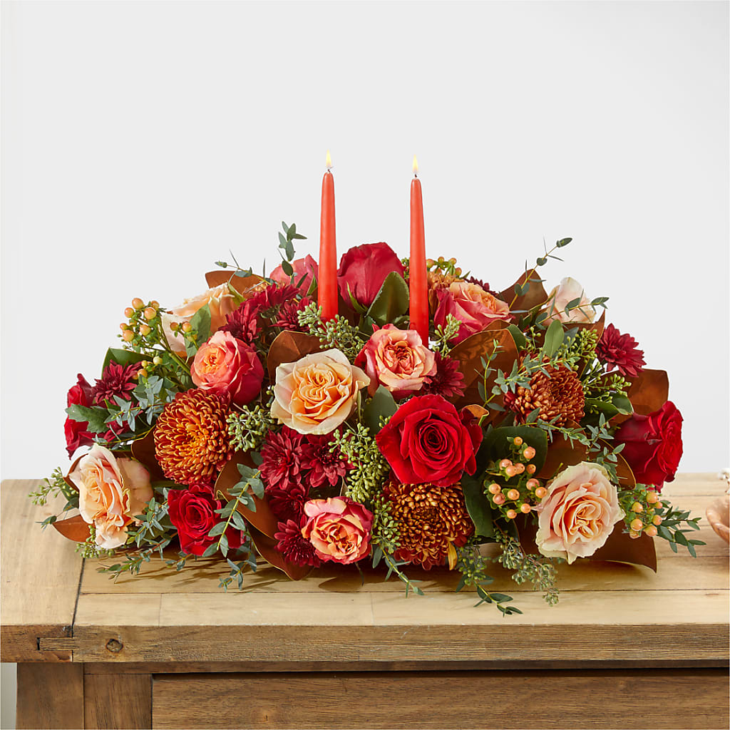 Gather Near Centerpiece –  Tinys Flowers, Lansing IL